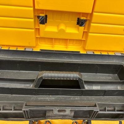 Lot 1341 tool box and screws storage bins