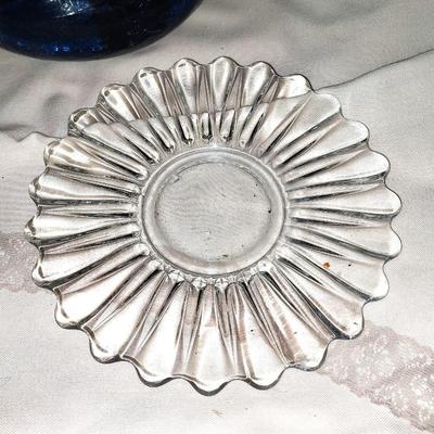 ASHTRAYS AND DISH