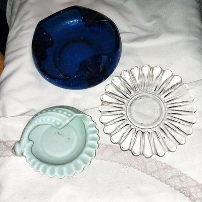 ASHTRAYS AND DISH