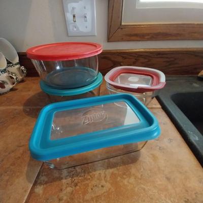 FROM TABLE TO REFRIGERATOR GLASS DISHES WITH LIDS