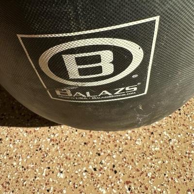 Lot 1357 heavy bag with LA fitness logo