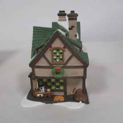 1996 Department 56 Dickens' Village Quilly's Antiques