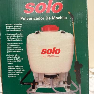 Lot 1410 solo backpack sprayer