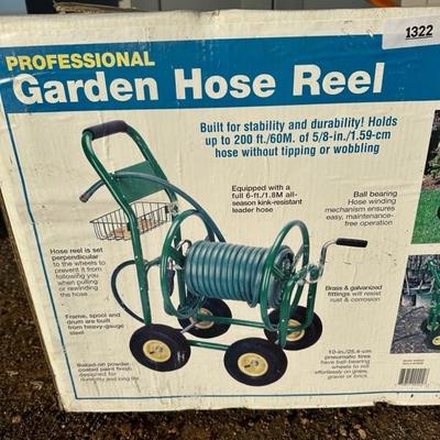 Lot 1322 rolling hose reel