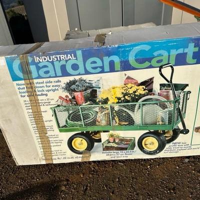 Lot 1323 Garden cart