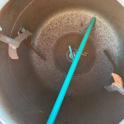 Lot 1327 Imer Electric Cement Mixer