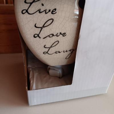 New in box Ambi scents Scented wax warmer nightlight LIVE-LOVE-LAUGH burner with scents.