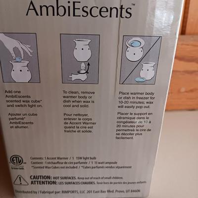 New in box Ambi scents Scented wax warmer nightlight LIVE-LOVE-LAUGH burner with scents.