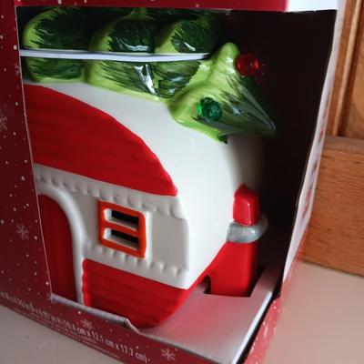 New Electric wax warmer - Camper with a pine tree with new scented wax cubes