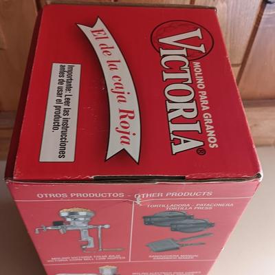 NEW Victoria Traditional Corn Grinder with high hopper