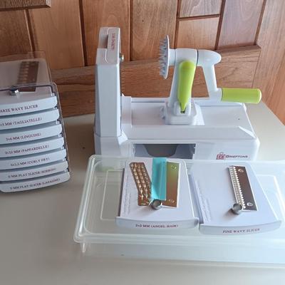 Brieftons 10 Blade Spiralizer / Food chopper Stainless Steel Blades with storage organizer and lidded container