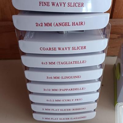 Brieftons 10 Blade Spiralizer / Food chopper Stainless Steel Blades with storage organizer and lidded container