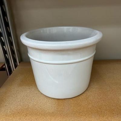 Lot, 1301 Ceramic pot, 15 inches wide 12 inches tall