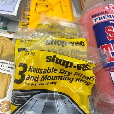 Lot 1419 variety of shop towels and gloves