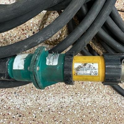 Lot 1384 heavy duty power cords