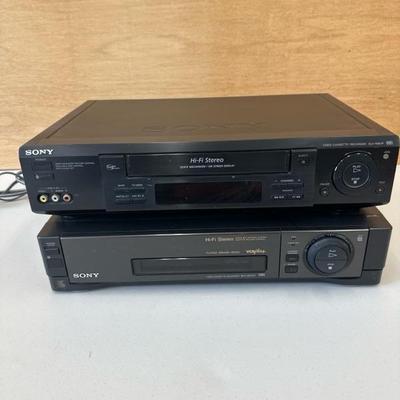 Lot 1386 two Sony, VHS players