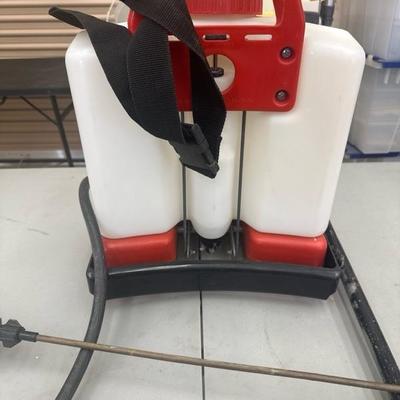 Lot 1428 field king sprayer