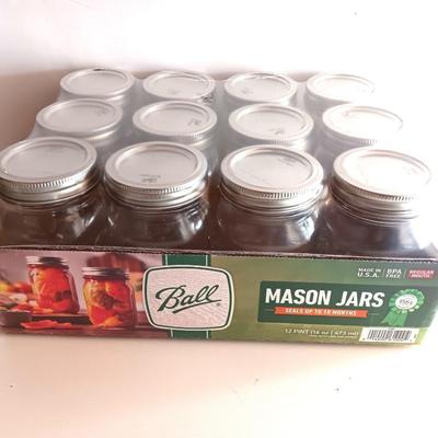 12 Pint 16-ounce Mason Jars BRAND NEW canning jars