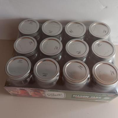 12 Pint 16-ounce Mason Jars BRAND NEW canning jars