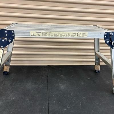 Lot 1437 step stool/work platform