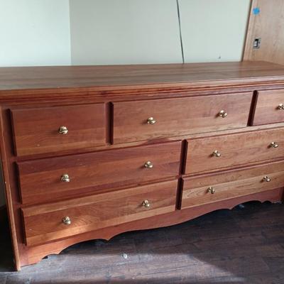 Seven Drawer Solid wood Collins of Colorado dresser
