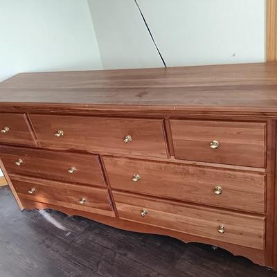 Seven Drawer Solid wood Collins of Colorado dresser