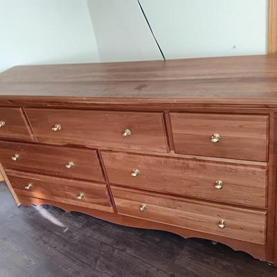 Seven Drawer Solid wood Collins of Colorado dresser