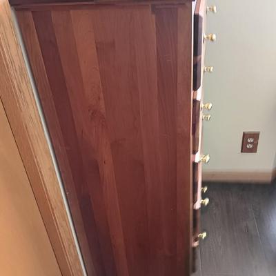 Five Drawer Solid wood Collins of Colorado chest of drawers