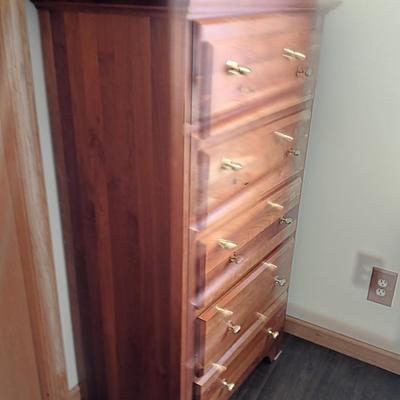 Five Drawer Solid wood Collins of Colorado chest of drawers
