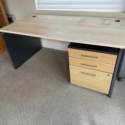 Lot 1072 office desk