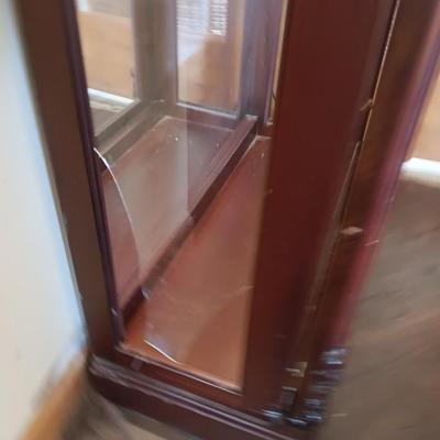 Pulaski Furniture 2 way sliding door curio cabinet.