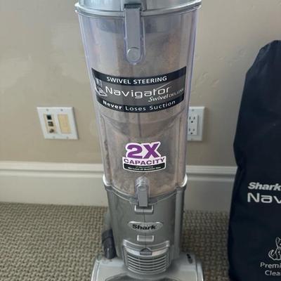 Lot 1079, shark navigator vacuum