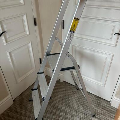 Lot 1080 Polder folding step-stool