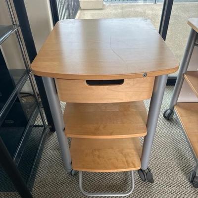 Lot 1441 Computer table