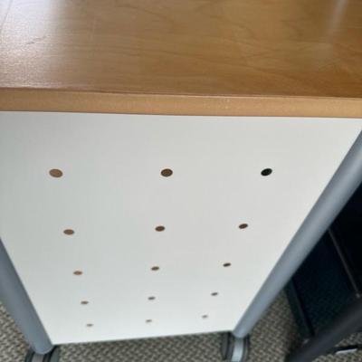 Lot 1441 Computer table