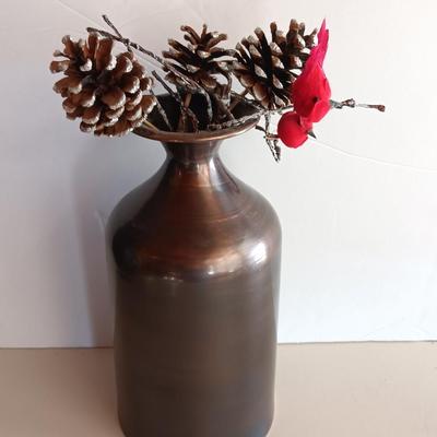 Metal medium copper case with Iron Rustic Ornate Candelabra 5 Tier centerpiece