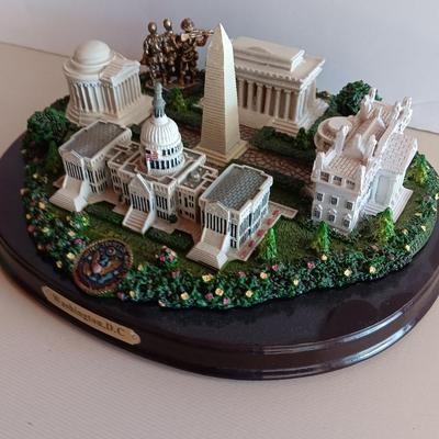 Collectible Washington DC - U.S. Landmarks Model Desktop Figurine - souvenir