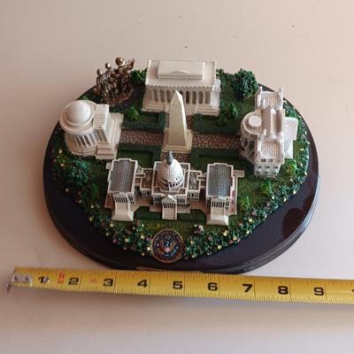 Collectible Washington DC - U.S. Landmarks Model Desktop Figurine - souvenir