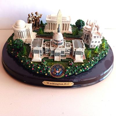 Collectible Washington DC - U.S. Landmarks Model Desktop Figurine - souvenir