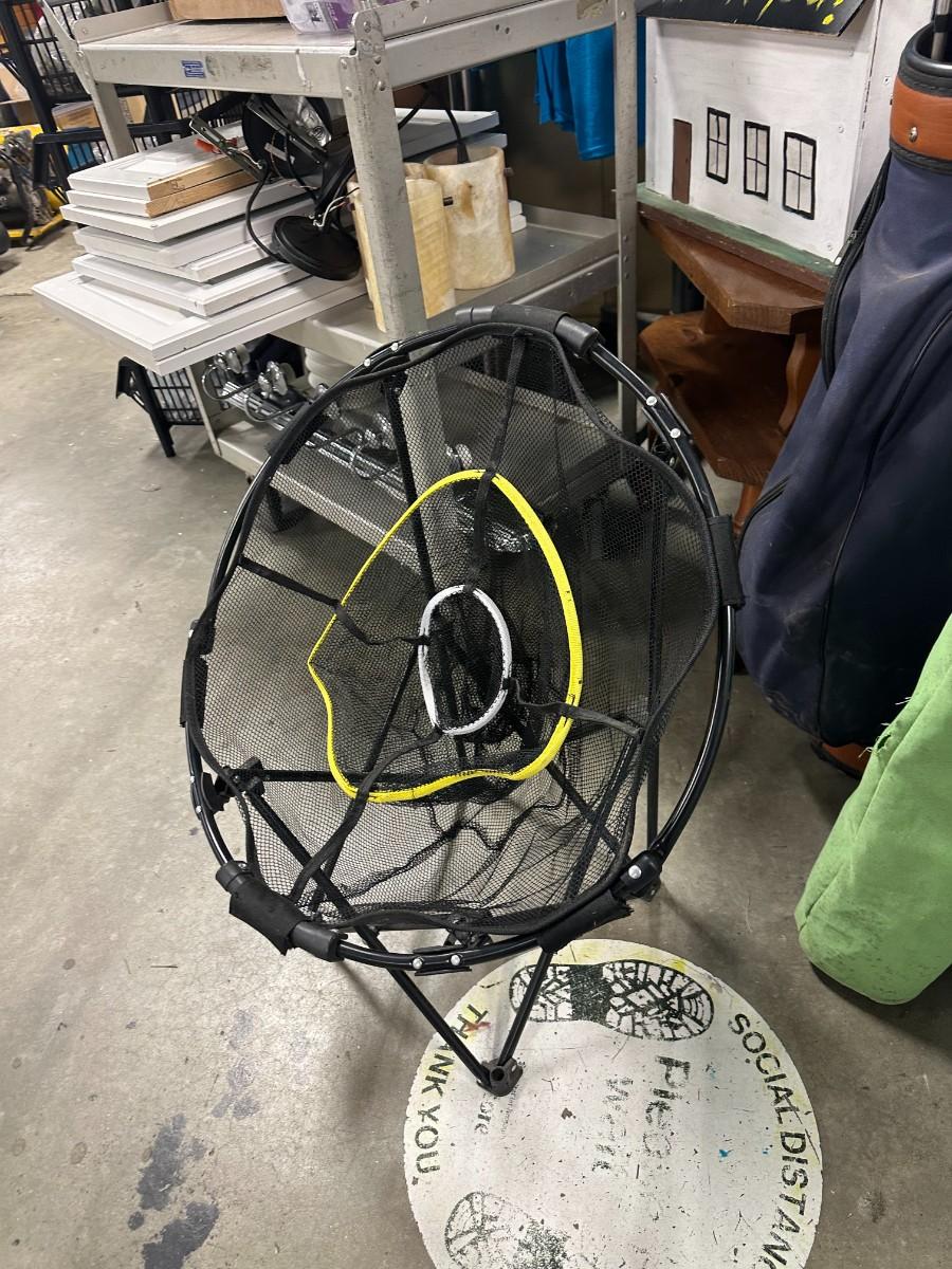 folding chipping basket for golf practice
