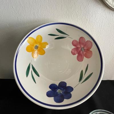 HAND PAINTED FRUIT BOWL MADE IN ITALY