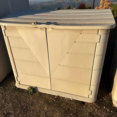Lot 1360 Rubbermaid plastic shed