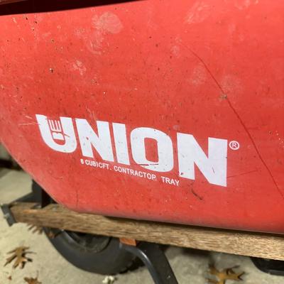 LOT 31G: Union Tools Wheelbarrow