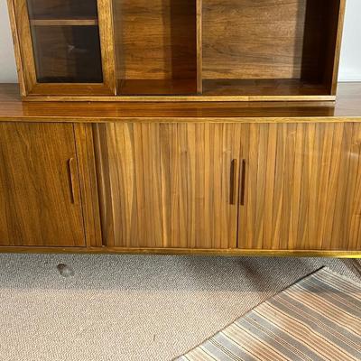 LOT 106C: Mid Century Modern Vintage Furnette Cabinet with Hutch