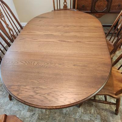 Solid Wood Table w 6 Chairs 41" Round w 2 11" leaves