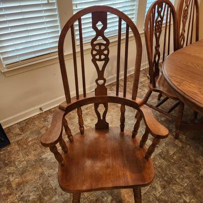 Solid Wood Table w 6 Chairs 41" Round w 2 11" leaves