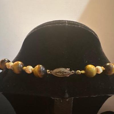 Lot 1053 vintage tigers eye necklace