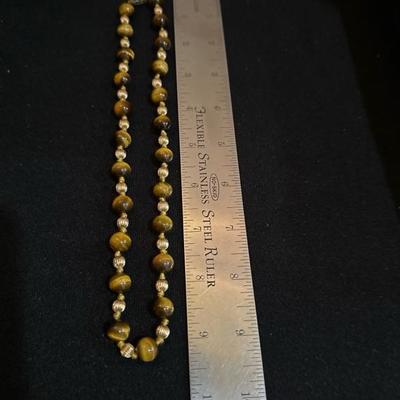 Lot 1053 vintage tigers eye necklace