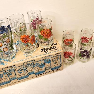 Lot #79 Brockway "Flower of the Month" Glass set in original box