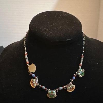 Lot 945 3 necklaces